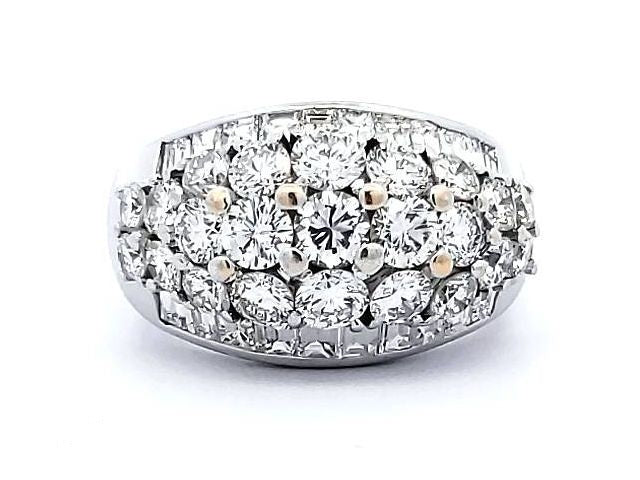 18kt Domed Diamond Ring