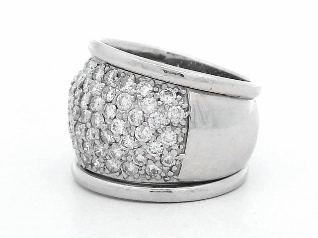 18KT Pavee Diamond Band