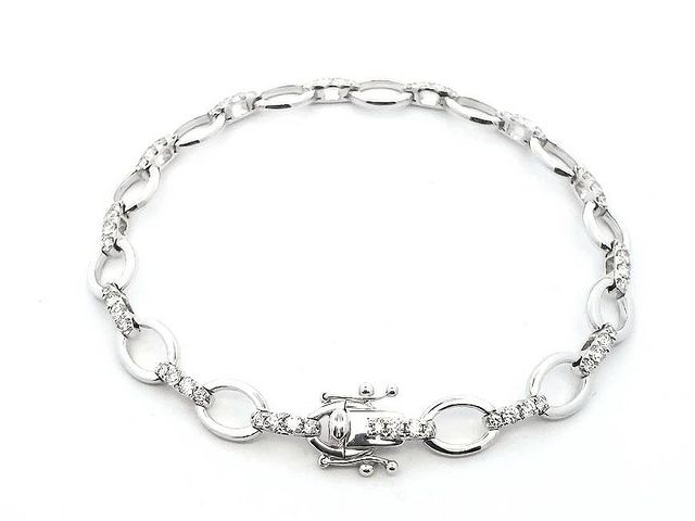 18KT Diamond Bracelet