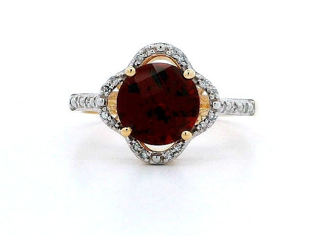 Garnet & Diamond Ring