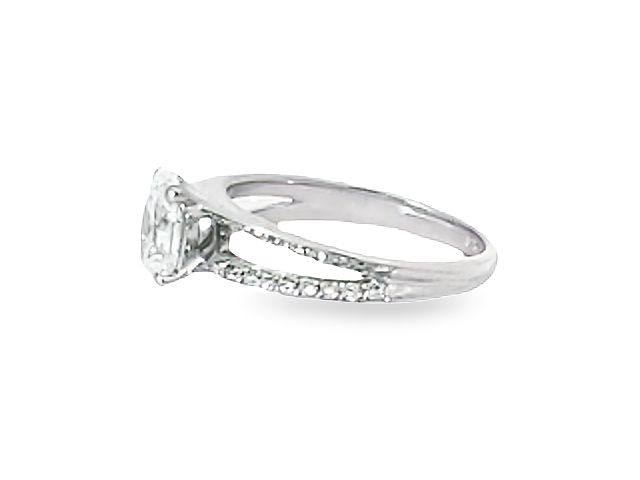 1.02 ct Lab Grown Oval Diamond Ring