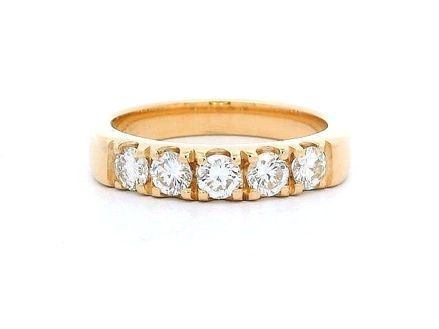 0.60 ctw Diamond Band