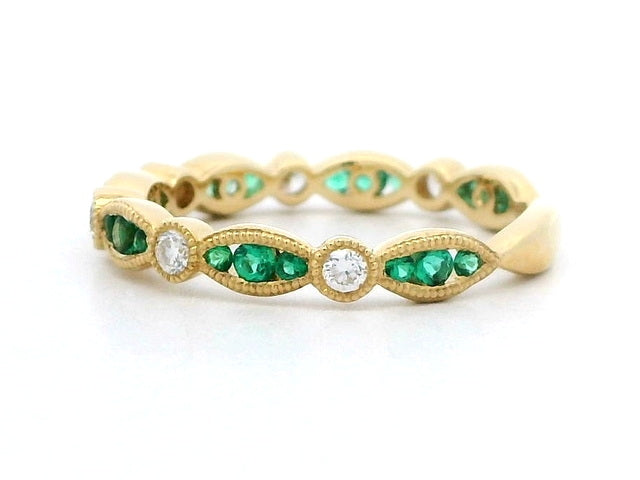 18KT Emerald and Diamond Band