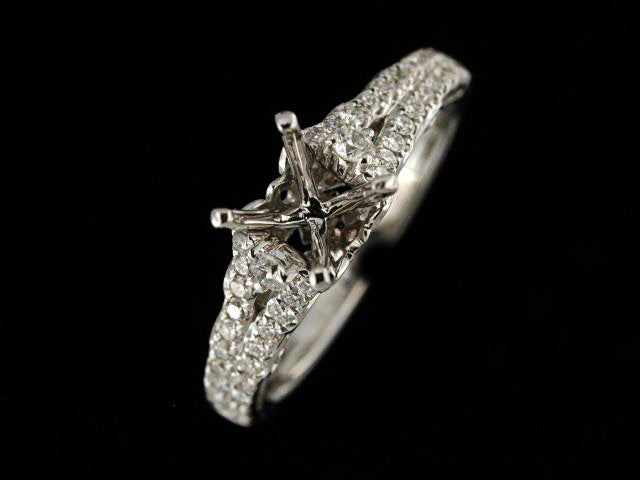 18KT Engagement Mount