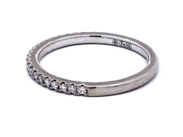18KT 0.15 ctw Diamond Band