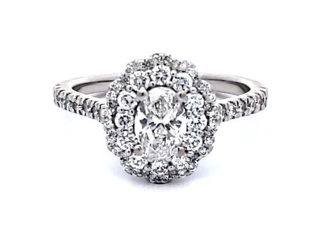 18KT 1.00ctw Diamond Oval Engagement Ring