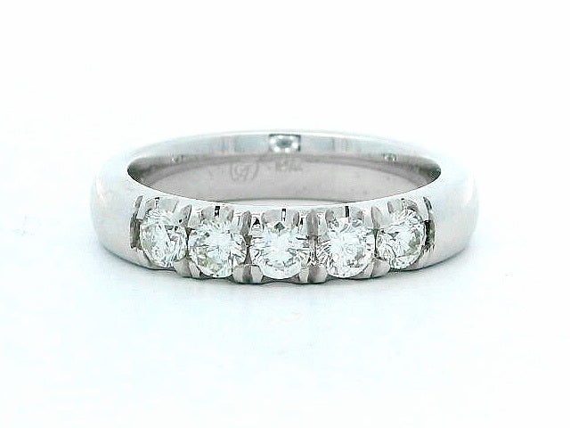 0.76 ctw Diamond Band