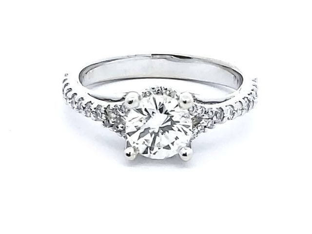1.36 ctw Diamond Engagement Ring