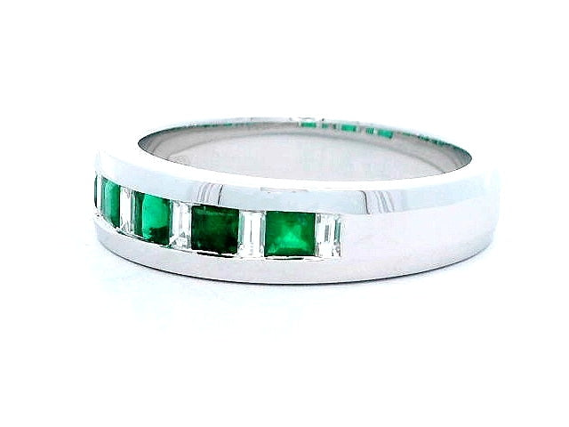 18KT Emerald & Diamond Band