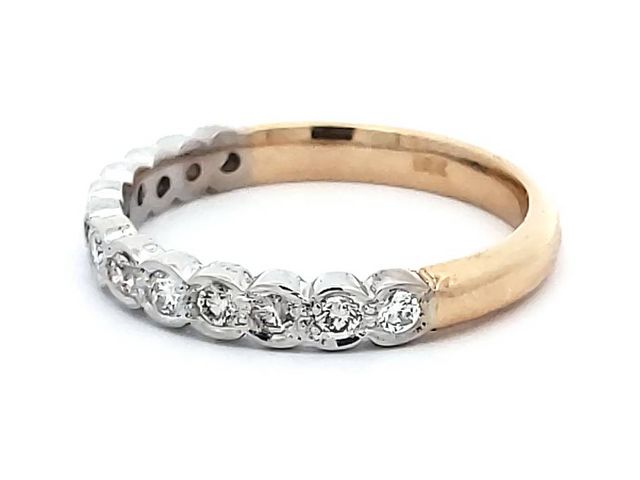 0.40 ctw Diamond Band