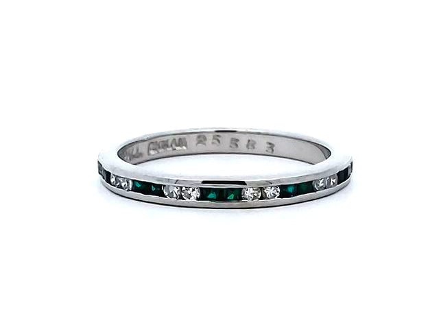 Diamond & Emerald Band