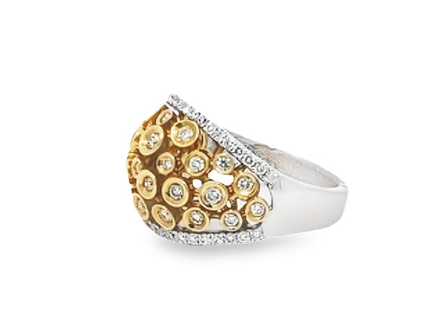 0.81 Ctw Fancy Diamond Ring