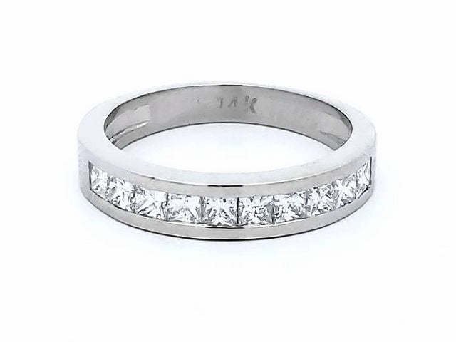 0.80 ctw Princess cut Diamond Band