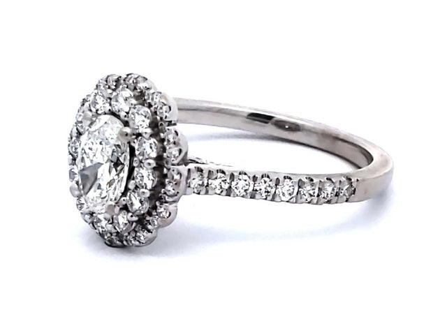 18KT 1.00ctw Diamond Oval Engagement Ring
