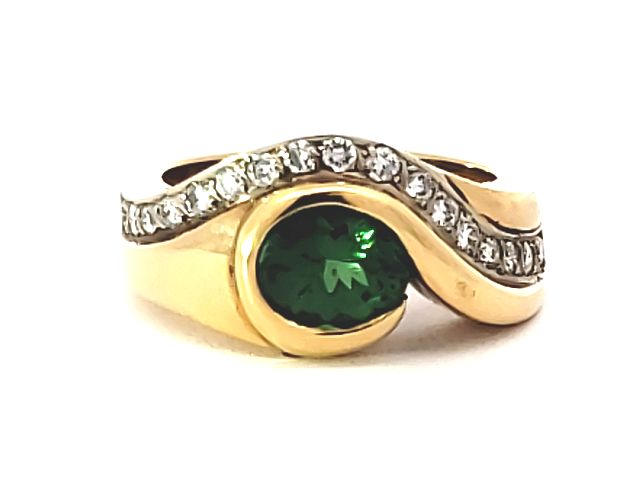 Tsavorite Garnet & Diamond Ring
