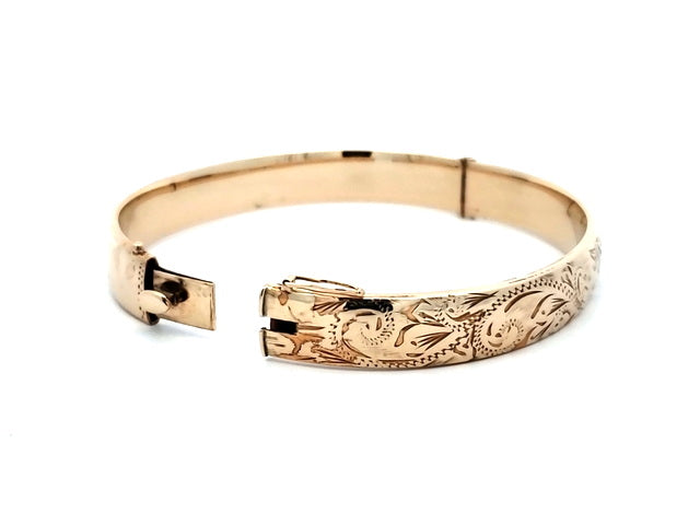 9KT Engraved Bangle