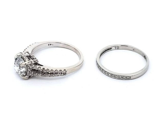 Engagement Set with 1.51 ct Centre Diamond