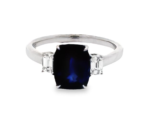 18KT Sapphire & Diamond Ring