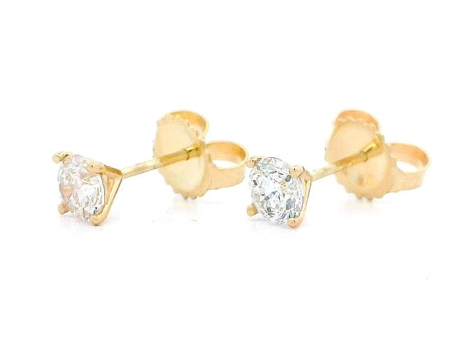 0.84 ctw Diamond Studs