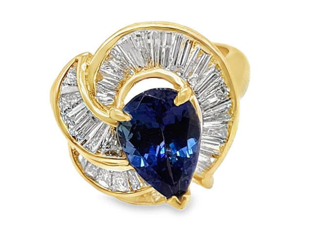 18KT Tanzanite & Diamond Ring