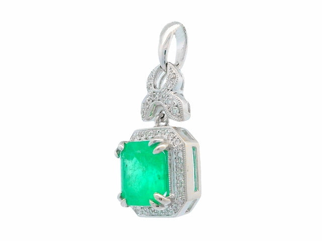 2.70 ct Emerald Pendant
