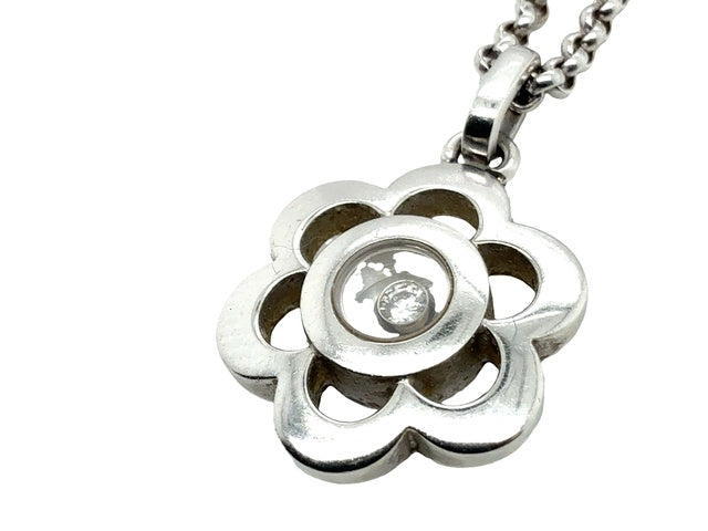 18 Karat white gold Chopard necklace