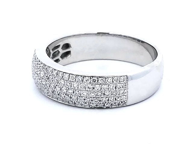0.33 ctw Pavee Diamond Band