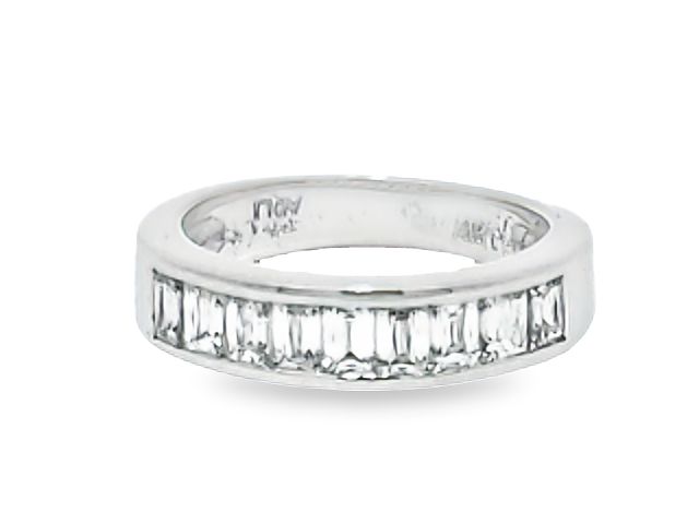 14kw 1.48ctw Classic Cut Band