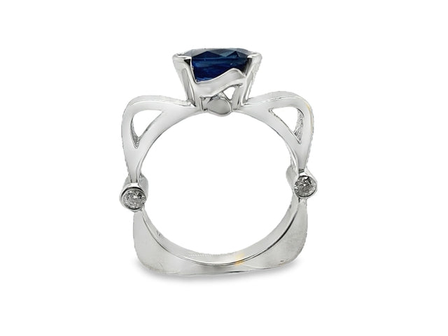 Modern Design Blue Sapphire & Diamond Ring