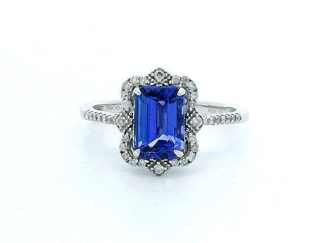 Tanzanite & Diamond Ring