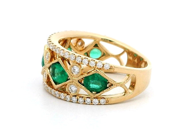 Oval Emerald and Diamond Band