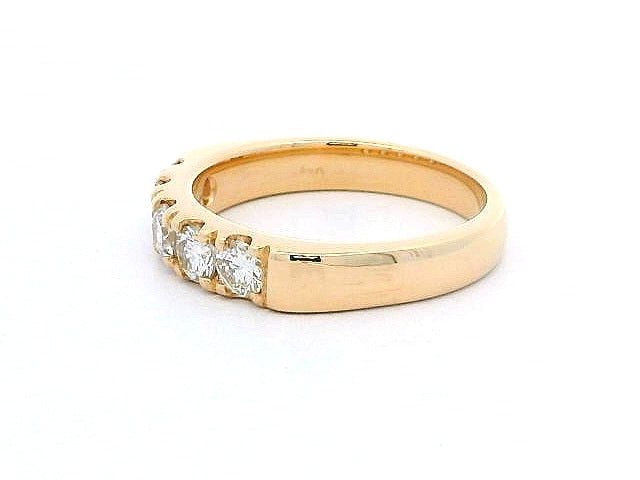 0.60 ctw Diamond Band