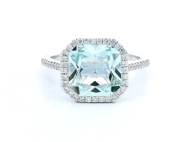 14KT Aquamarine and Diamond Ring