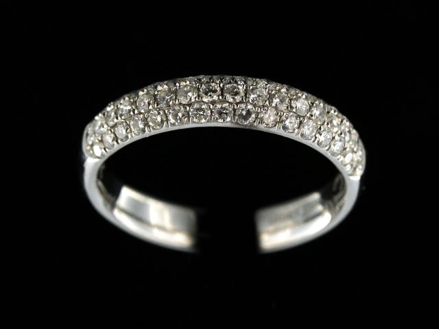 0.65 ctw Diamond Band