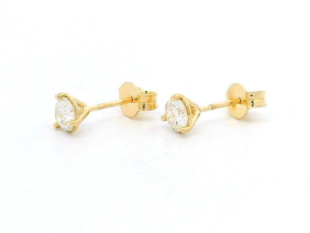 0.65 ctw Diamond Studs