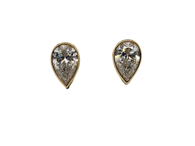 Pear Shaped LAB Diamond Studs