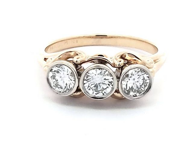 14kwy .80ctw Trinity Style Ring