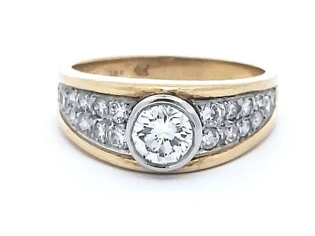 0.98 ctw Diamond Engagement Ring