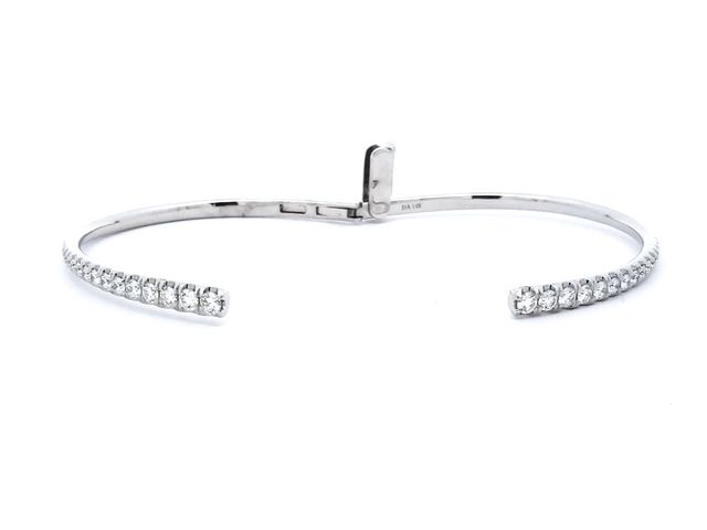 1.28 cts Diamond Bangle Bracelet