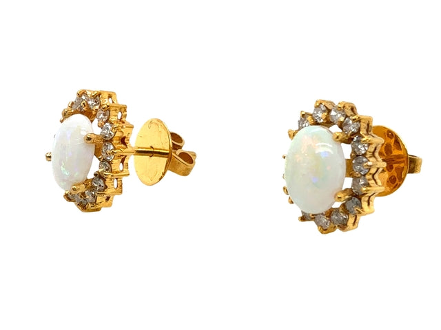 Yellow Gold 18 Karat Vintage O