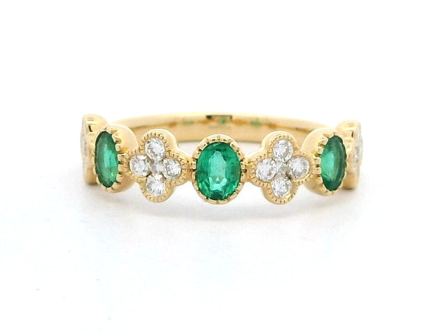Emerald and Quatrefoil Diamond Ring