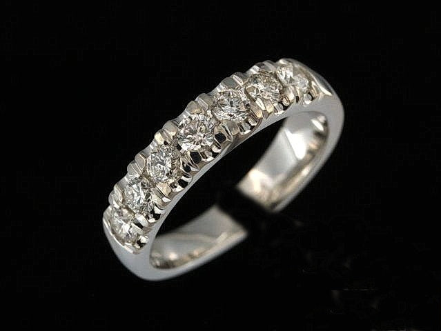 0.46 ctw Diamond Band