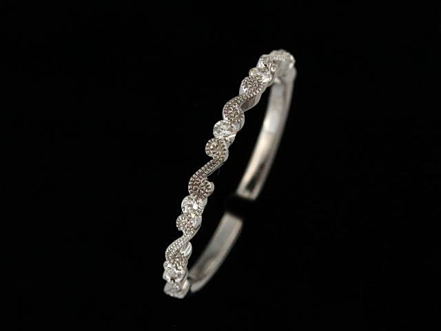 10KT Fancy Diamond Band