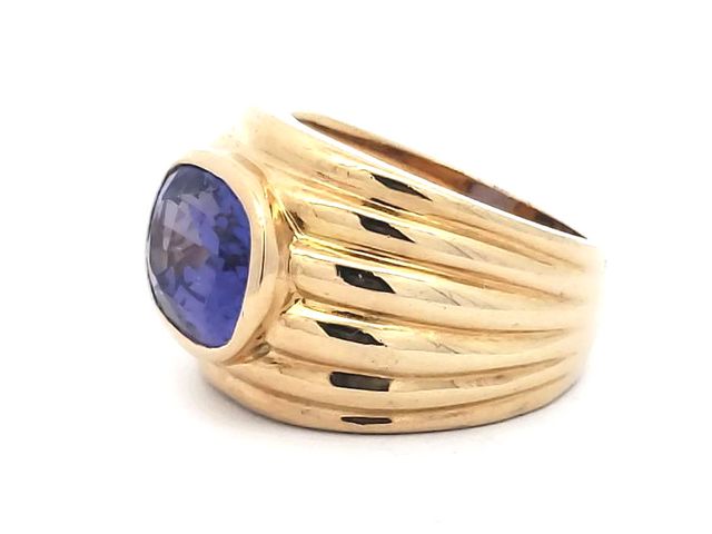 5.21 ct Tanzanite Ring