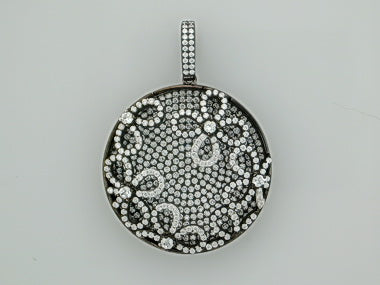 Silver clover pendant