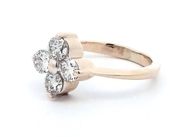 0.70 ctw Fancy Diamond Ring