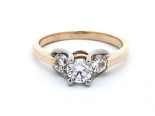 14kyw Diamond Trinity Engagement Ring