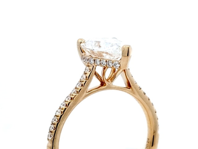 Pear Shape Engagement Ring
