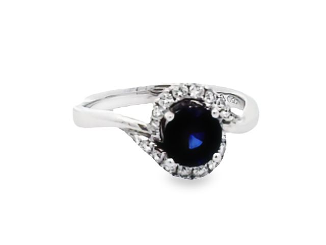 18kt Sapphire And Diamond Ring