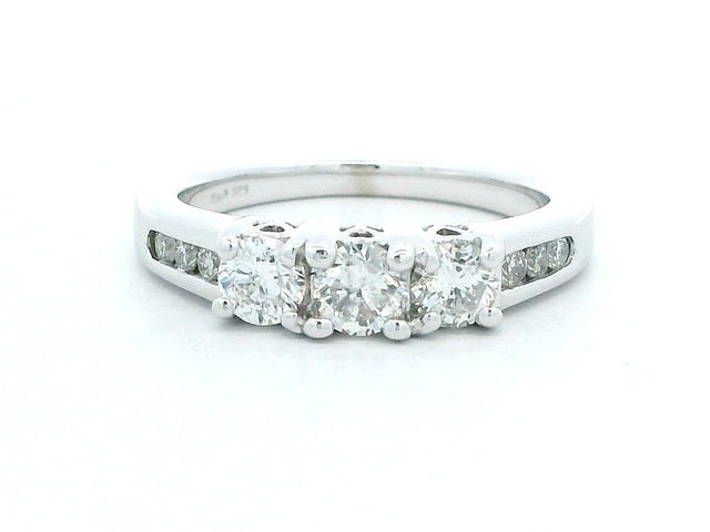 14KT Diamond Band